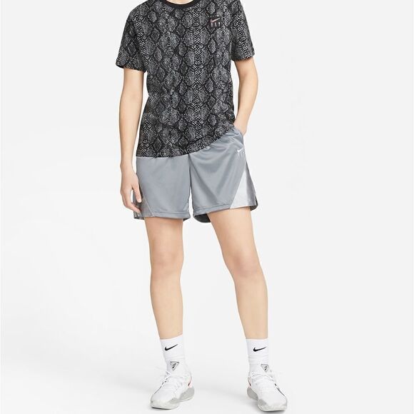 Nike Fly Women's Basketball Shorts Grey Gunsmoke Silver Dri-Fit Size Medium M - Picture 15 of 17